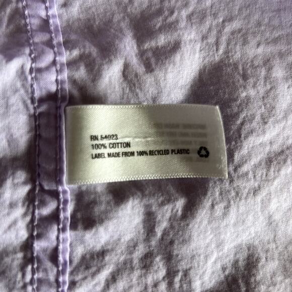 Gap Fitted Boyfriend Shirt Light Purple Woman Size Medium Button Front Collar - Picture 8 of 9